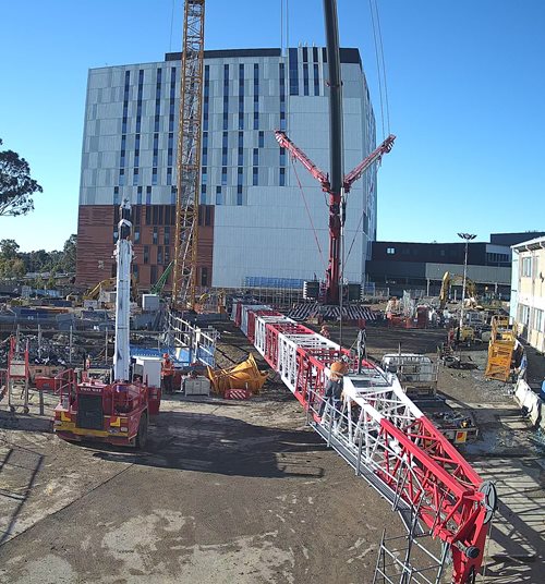 crane goes up